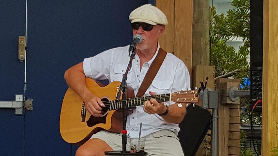 Live On The Patio: Pat O'Brennan