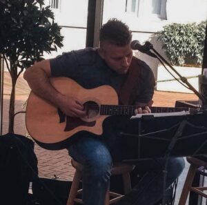 Live Music in the Bar: Steve Rexroth